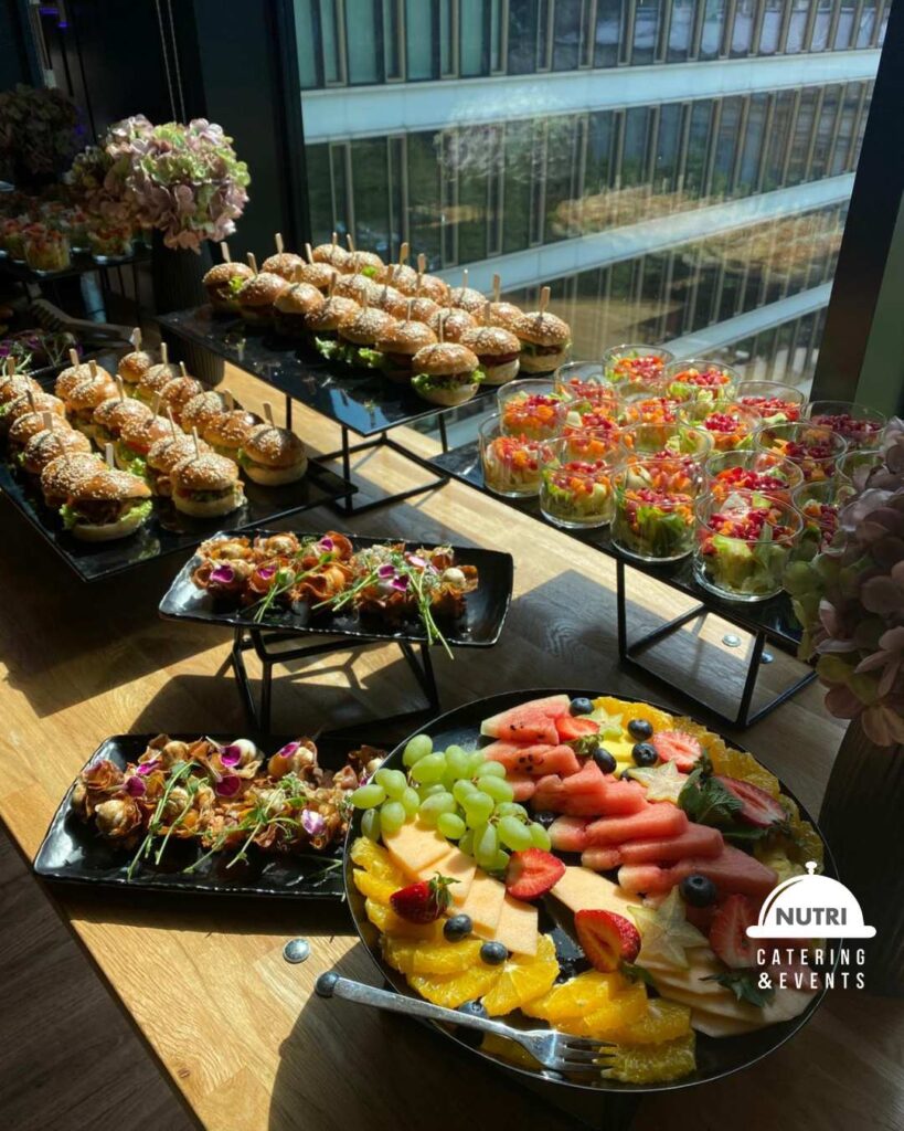 Catering firmowy na spotkanie zarządu
