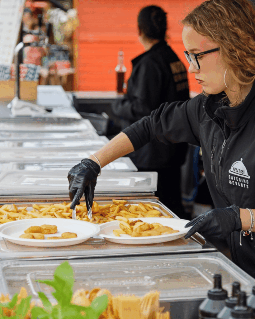 Jak zorganizować catering na dożynki? Organizacja imprez gminnych