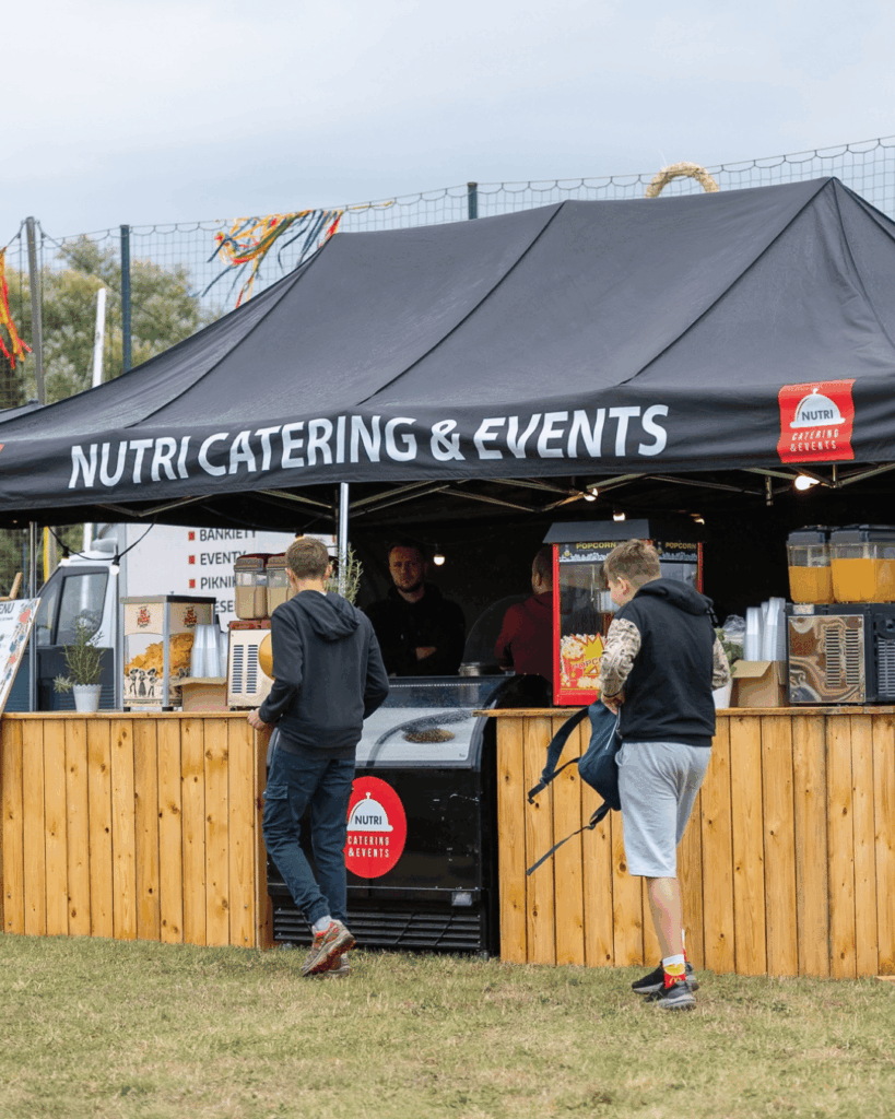 Jak zorganizować catering na dożynki? Organizacja imprez gminnych