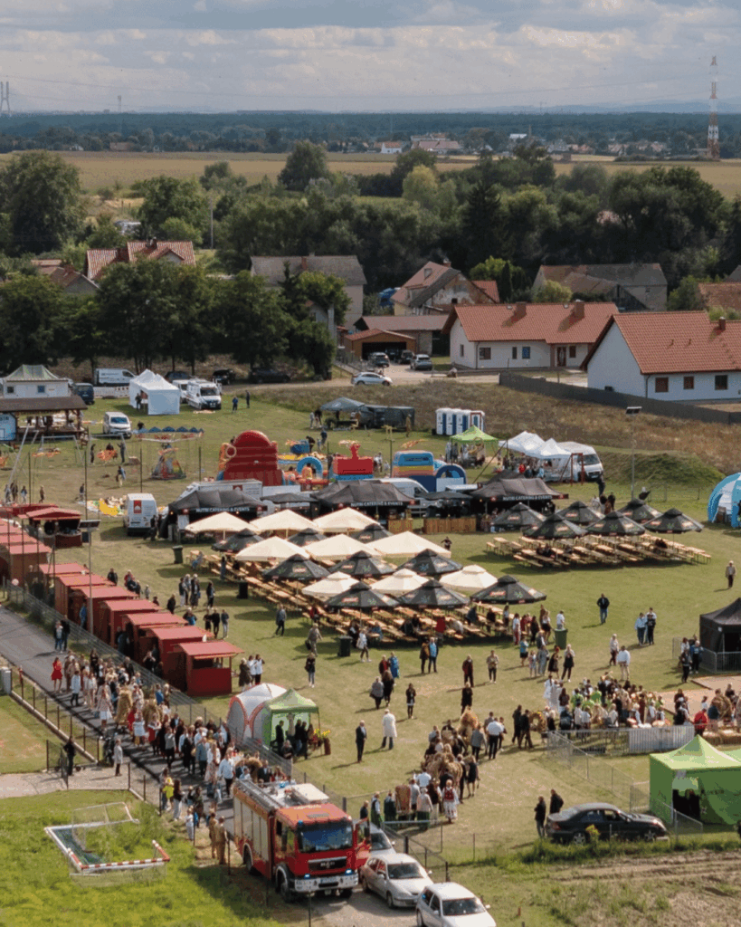 Jak zorganizować catering na dożynki? Organizacja imprez gminnych